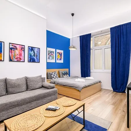 Stylish Blue In The Heart Of Apartment